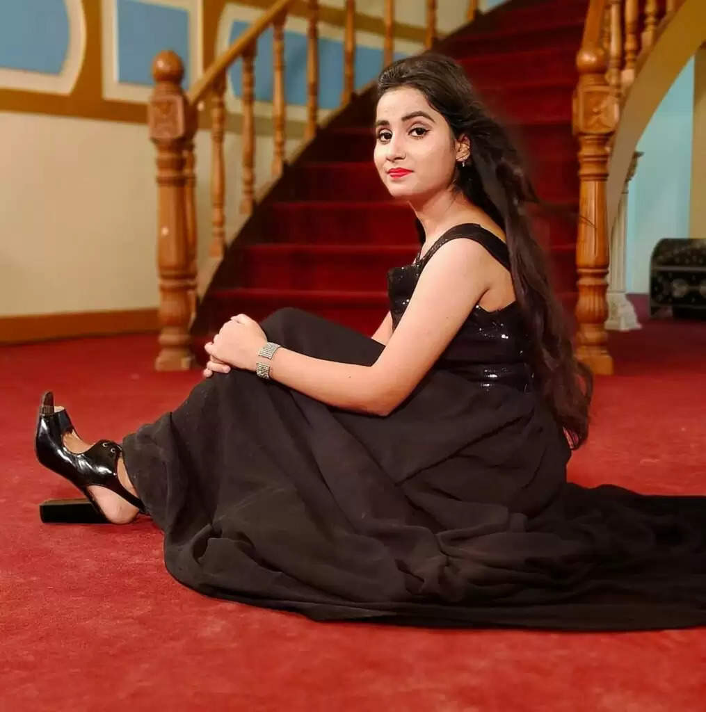 हरियाणवी गानों में यूपी की Renuka Panwar का जलवा, जानिए 16 साल की लड़की की सफलता की कहानी