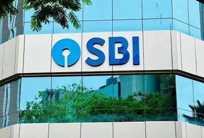 SBI पर 3.75 लाख ग्राहकों का डेटा लीक करने का दावा, KYC और लोन दस्तावेजों को लेकर आशंका