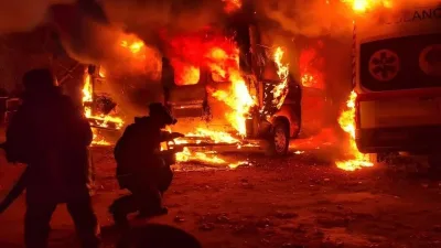 रूस का यूक्रेन पर ग्लाइड बमों से हमला: जापोरिज्जिया में 3 बच्चों समेत 15 की मौत, 16 घायल; ट्रंप की डीजल डील पर जेलेंस्की ने उठाए सवाल