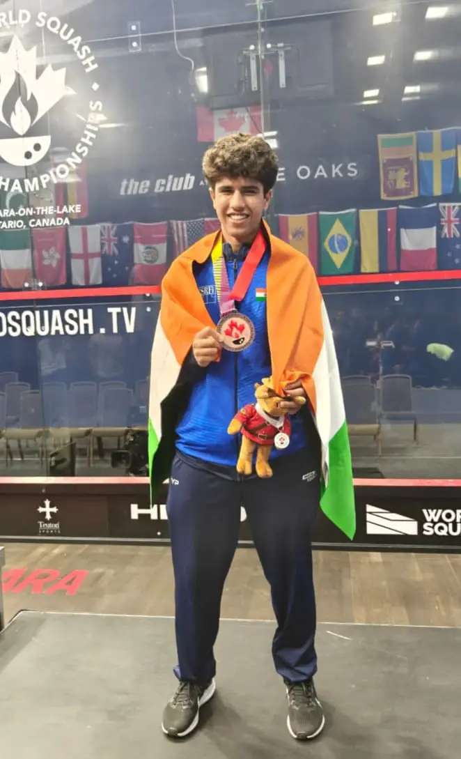 युशा और फविहा नफीस ने Squash Xtrame Open 2026 में चैंपियनशिप जीतकर धामपुर का नाम रोशन किया।